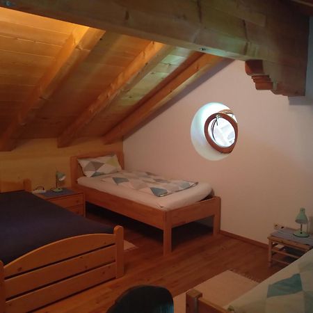 Arbeiterwohnung Entbuchner Hof Рордорф Экстерьер фото